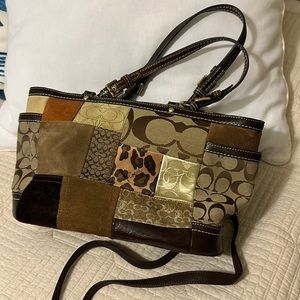 Very nice coach brown handbag with shoulder straps
